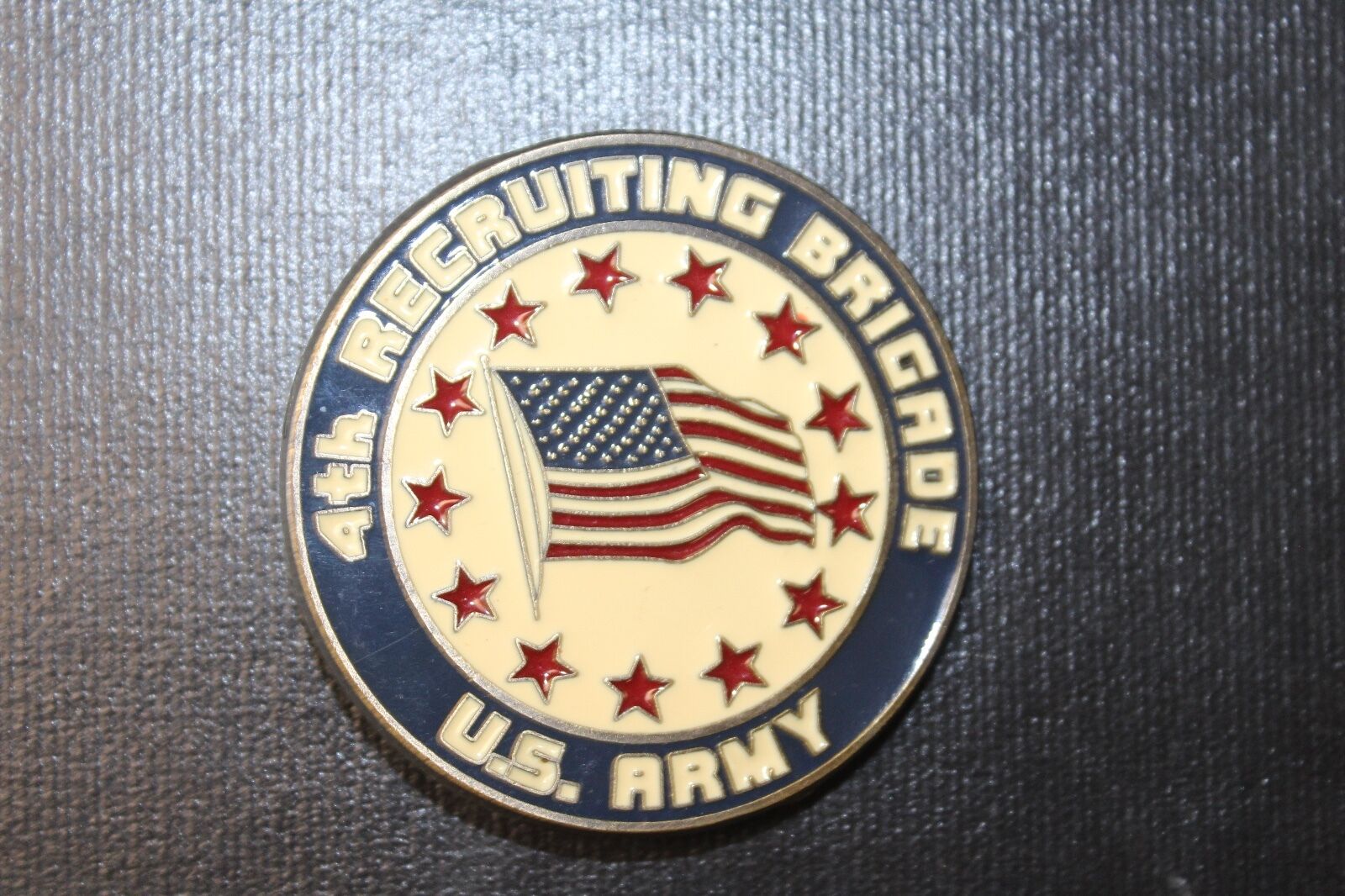 4TH RECRUITING  BRIGADE  BELT BUCKLE US ARMY   Signed RJ