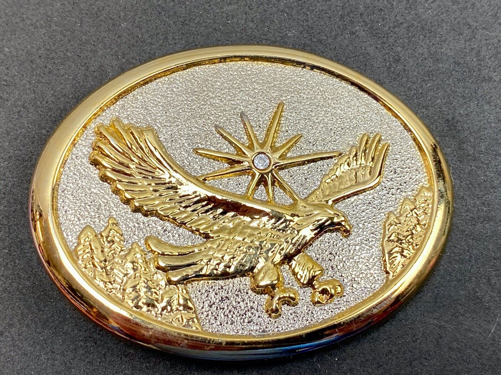Vintage flying classic Bald Eagle with Rhinestone as sun starburst belt buckle 