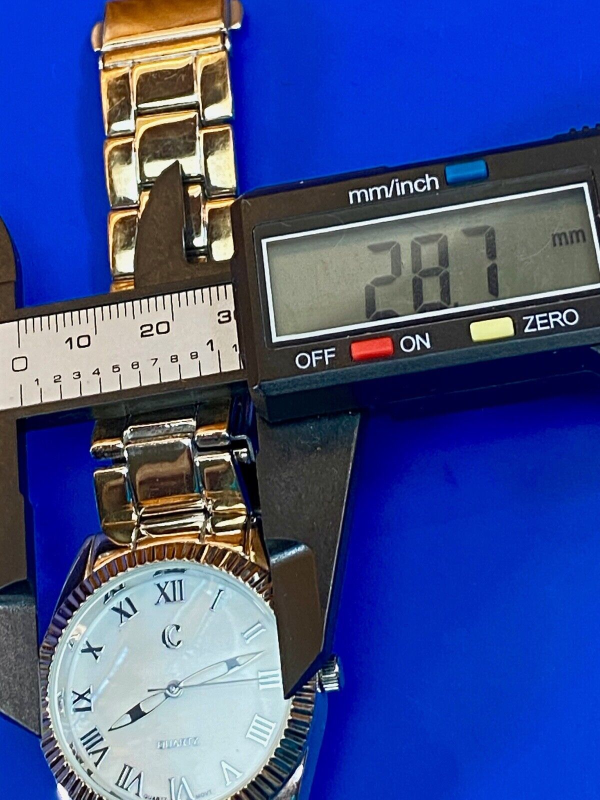 4533 C Silver Tone Quartz Watch Charming Charlie - New Battery, Working Well! 