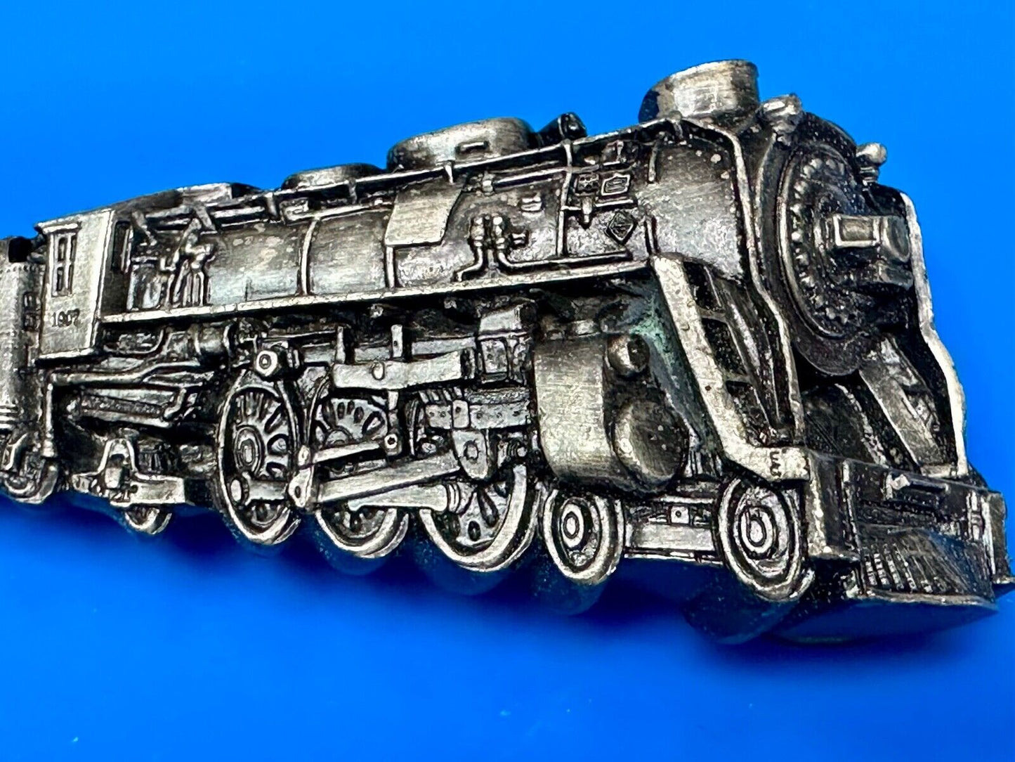 #1002 Train Steam Locomotive Vintage 1978 Cutout RR Bergamot Belt Buckle