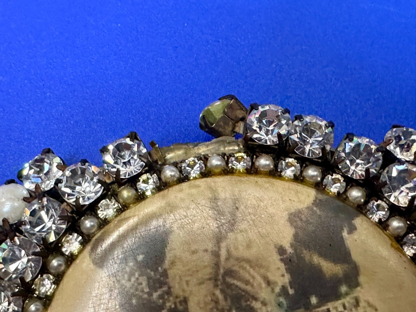 Victorian Woman Painting Cameo Vintage W Belt Buckle - Missing Rhinestone's