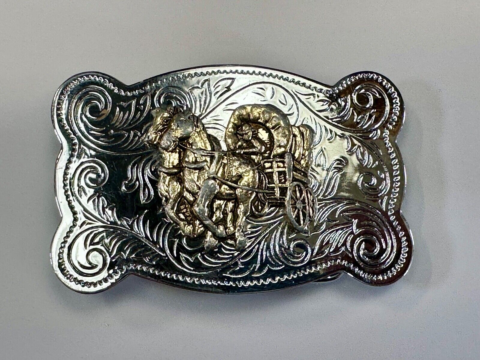 Vintage Horse Drawn Covered Wagon two tone belt buckle made in Japan