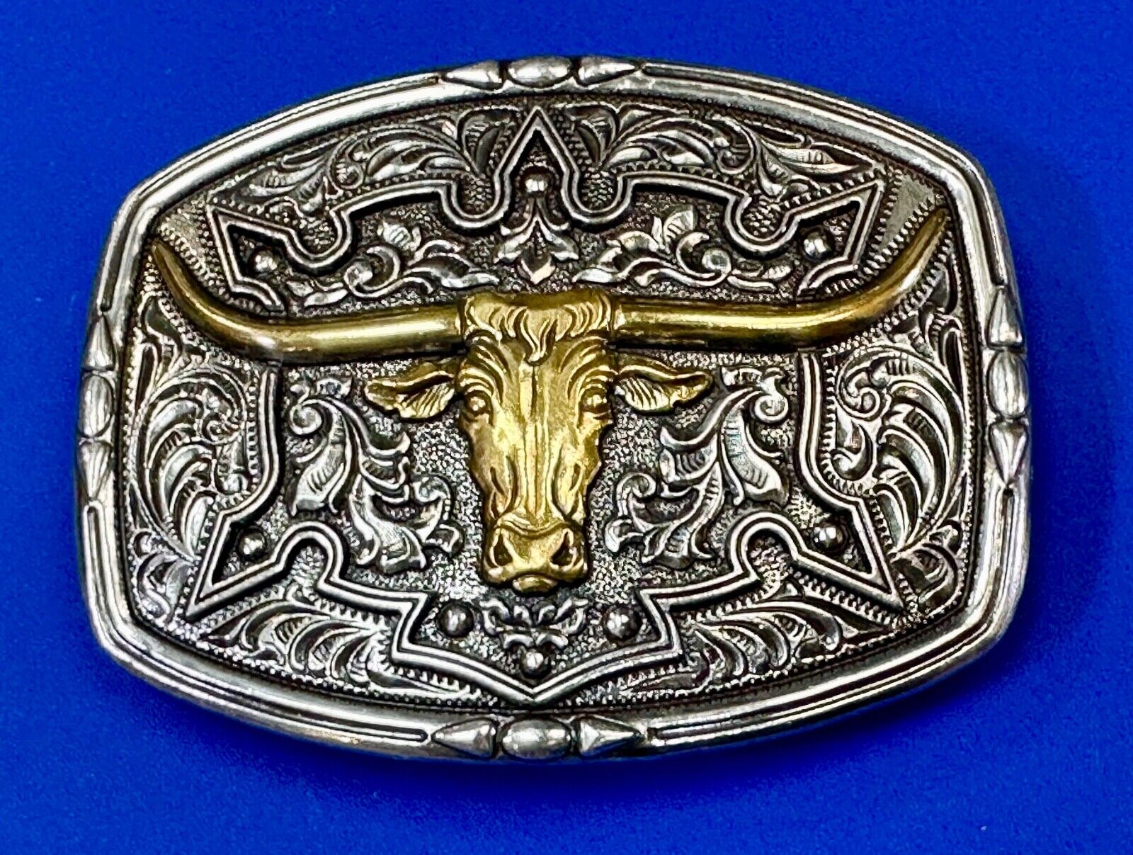 The Longhorn cow steer - cowboys cowgirls western belt buckle by Nocona
