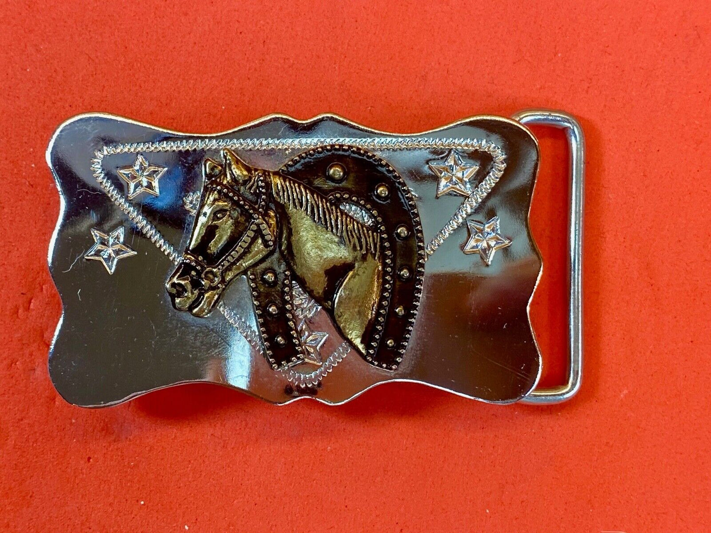 Horse Head Through Lucky Horse Shoe On Mirrored Mixed Metal Belt Buckle 