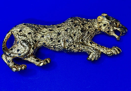 Badger?   Leopard - Vintage Animal  6" Wide Gold Tone Vintage Belt Buckle