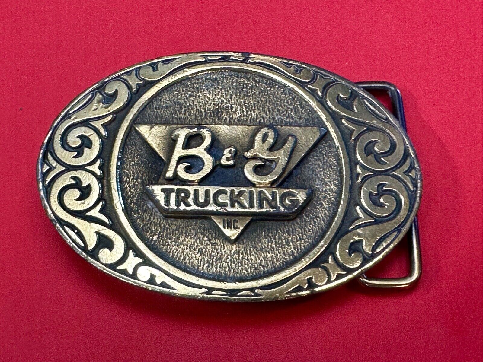 Vintage B & Y Trucking Western Promotional Advertising belt buckle