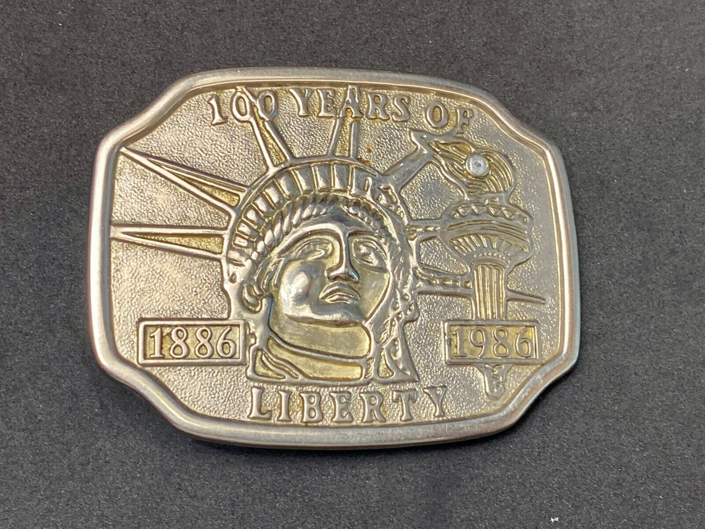 100 YEARS OF LADY LIBERTY -  1986 New York City commemorative belt buckle