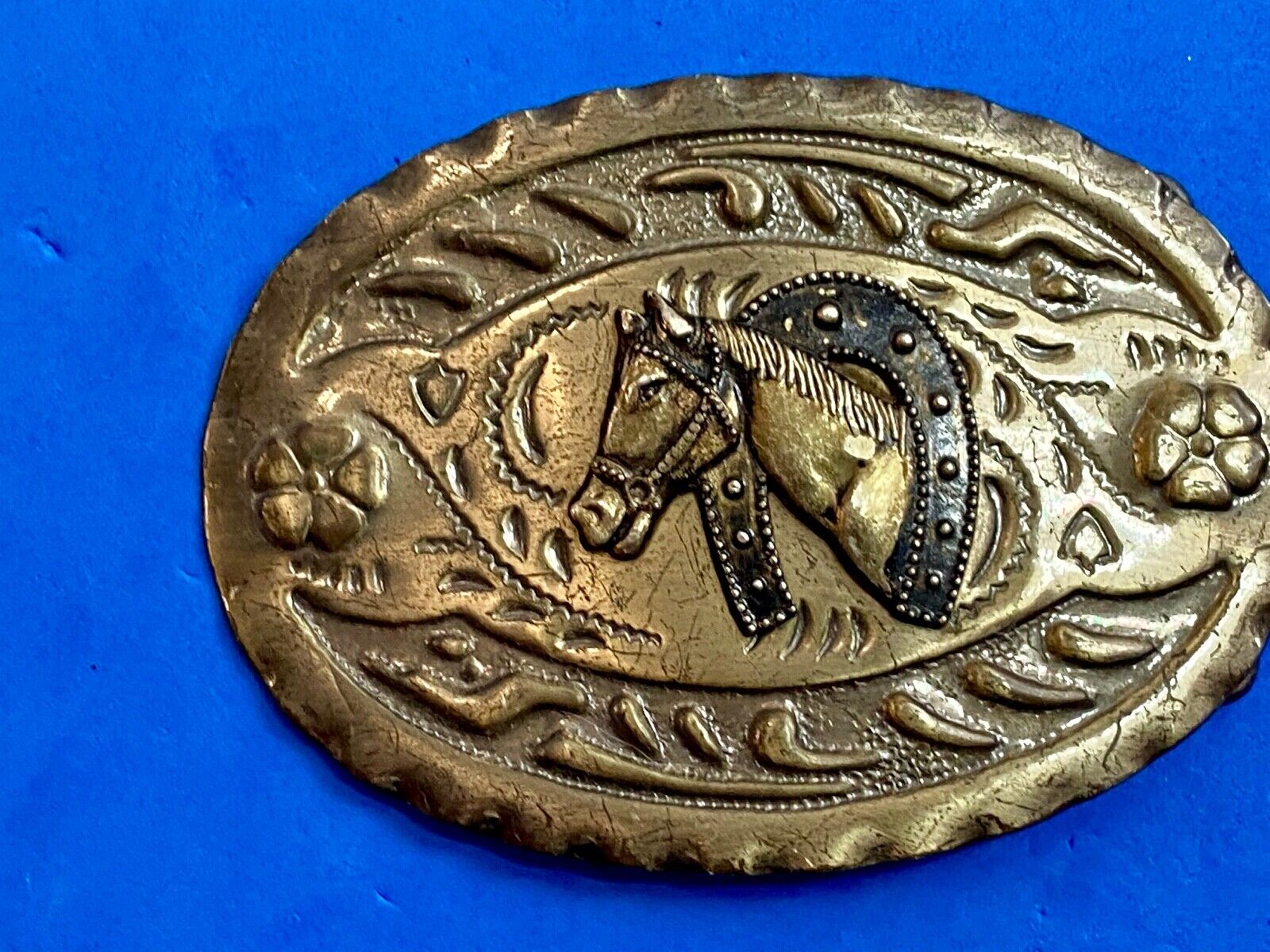 Vintage Horse Shoe WESTERN & COWBOY Mixed Metal BELT BUCKLE - claw accents 