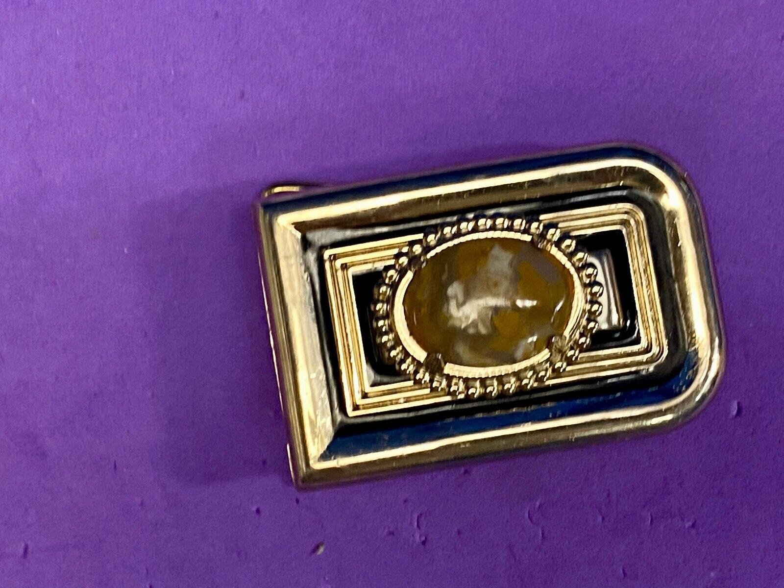 Vintage Cab Cabochon Stone Centerpiece On Small Gold Tone Belt Buckle 