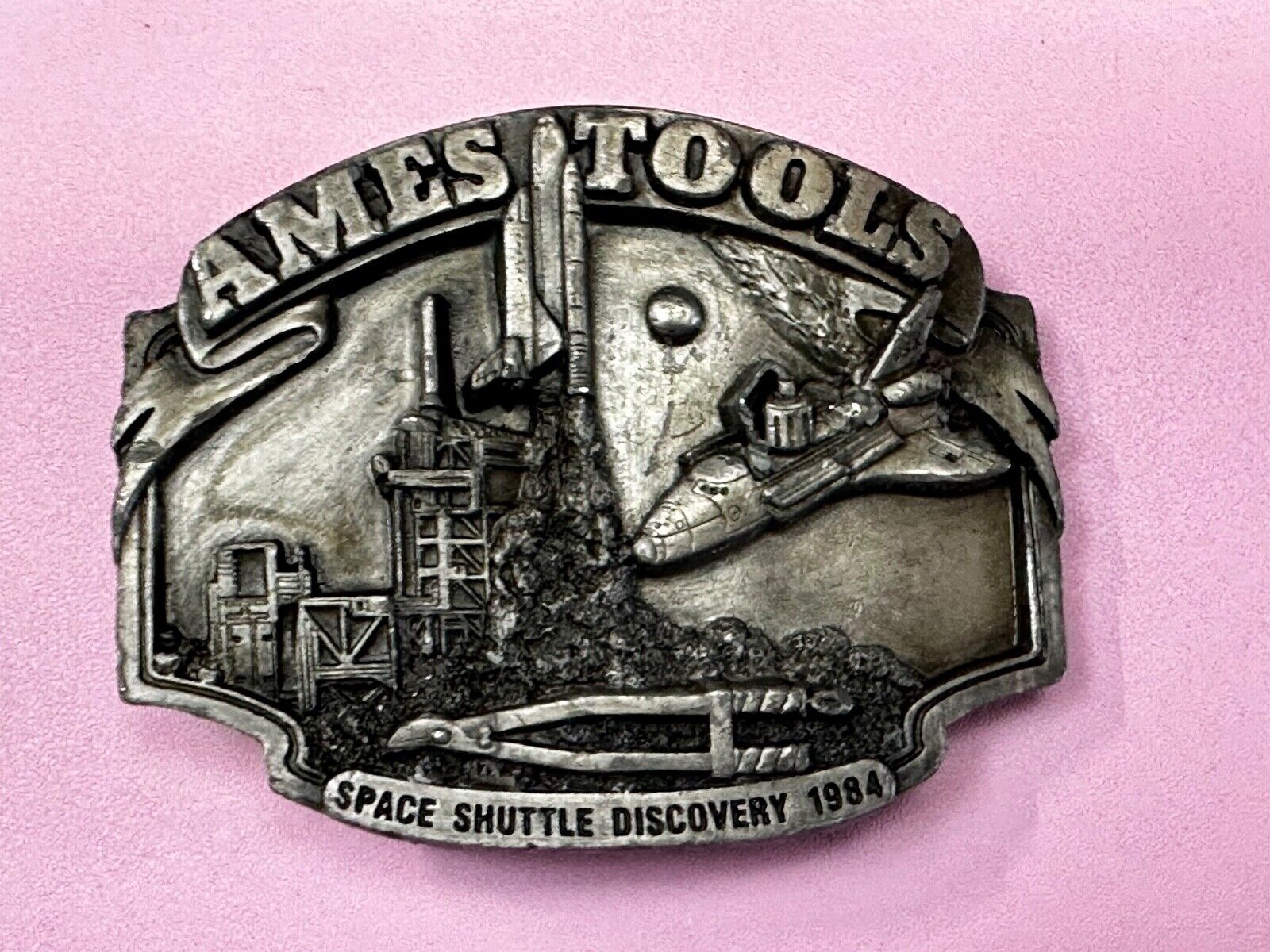 Ames Tools Space Shuttle Discovery 1984 Commemorative 90's Limited Belt Buckle