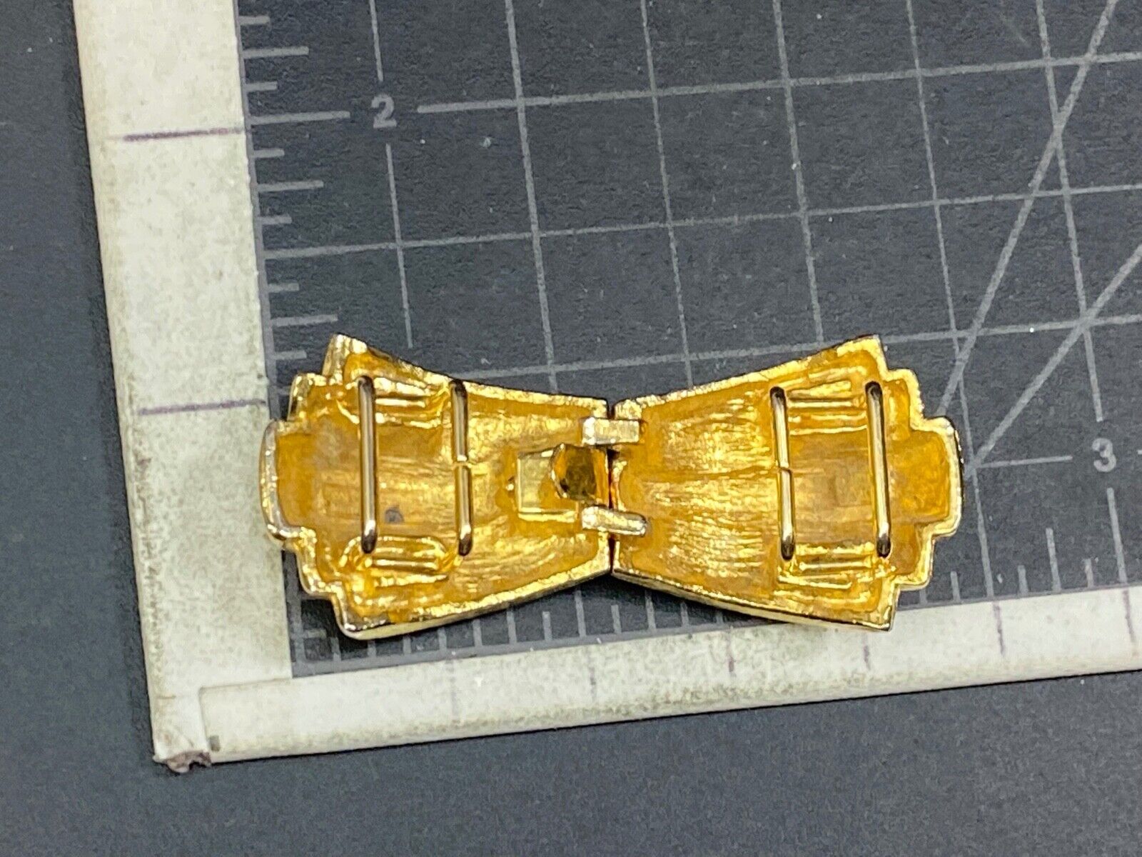 Vintage Gold Tone Two Piece Interlocking Bow Tie Belt Buckle By Dotty Smith 