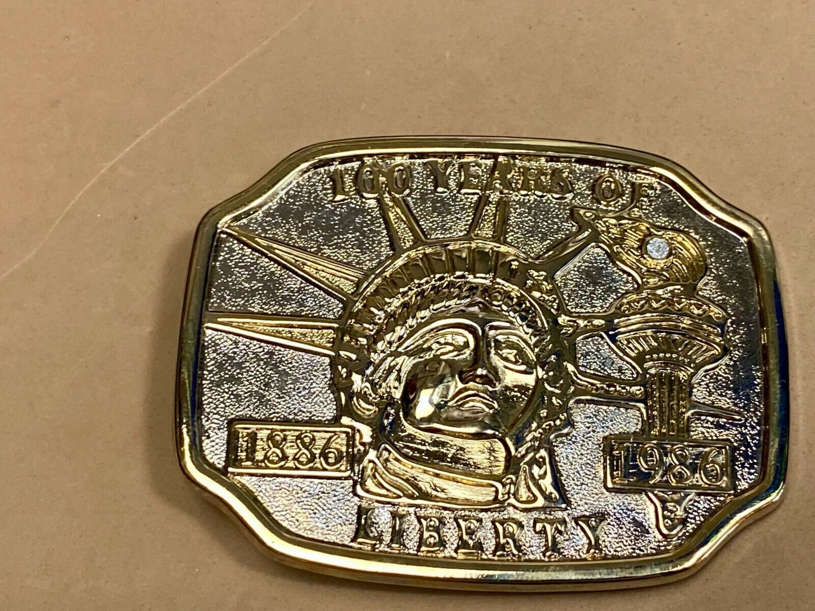 100 Years Of Liberty - Statue Usa Commemorative Gold & Silver Tone Belt Buckle