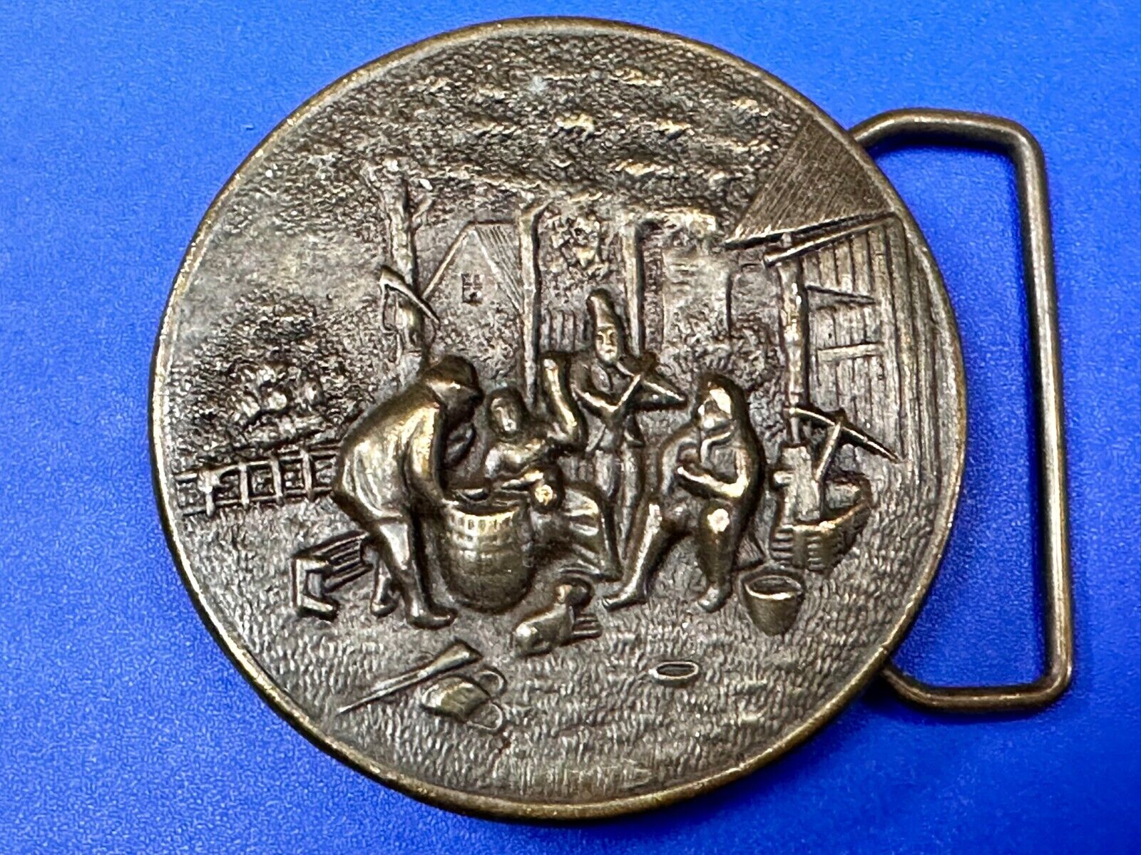 Village Scene Fiddle Miner Workers Bergamot Brass Works A-72 Belt Buckle
