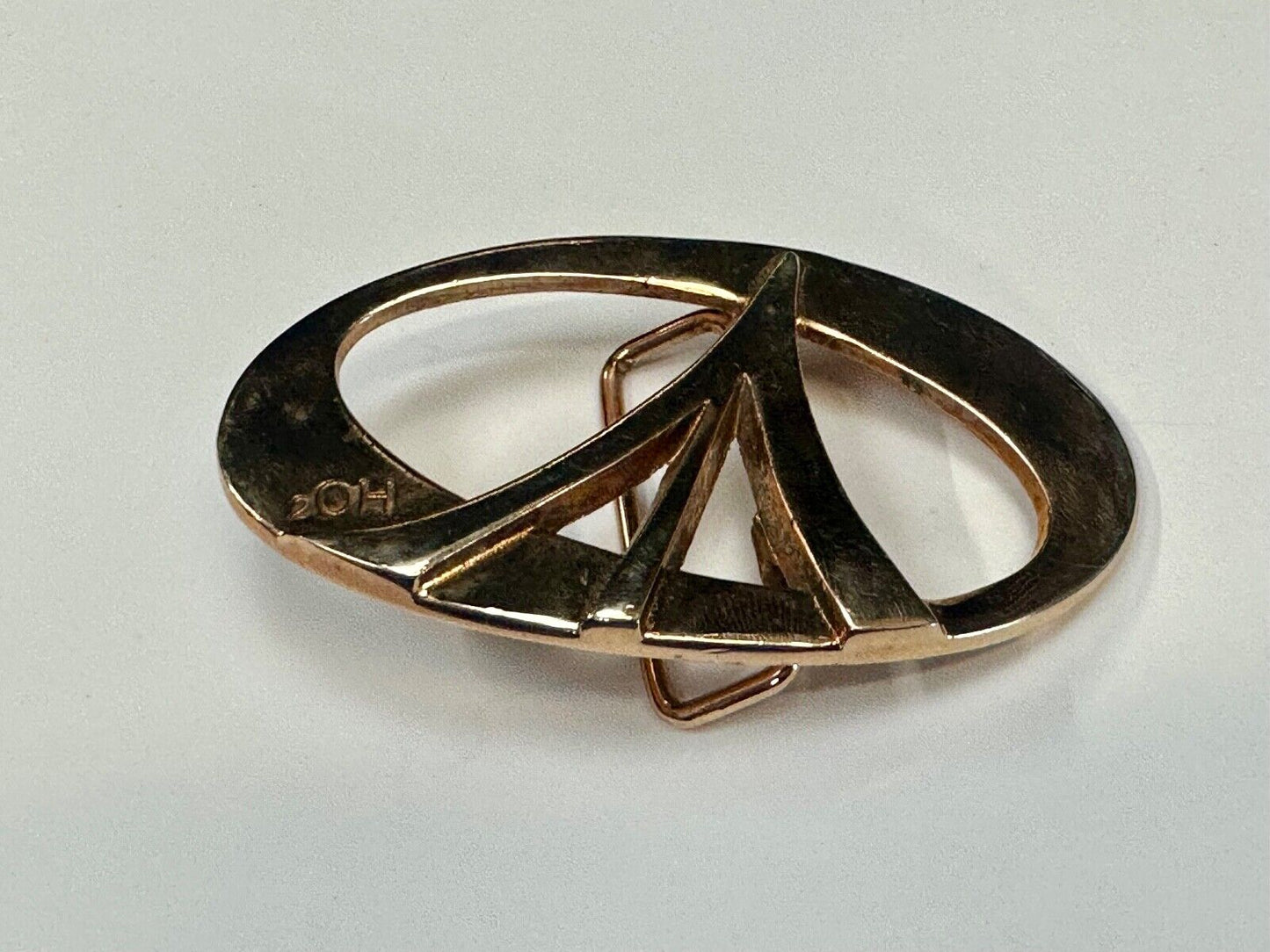 2OH Logo Emblem Peace love & Rock & Roll gold color belt buckle