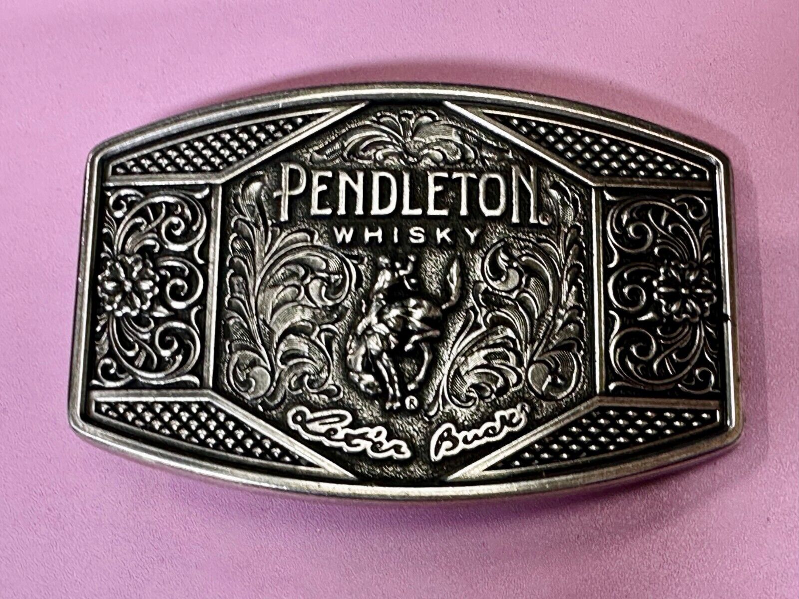 2022 Pendleton Whisky Let'er Buck Montana Silversmith Rodeo NOS Belt Buckle