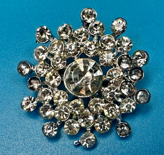 Beautiful Round Flower Shaped Rhinestone Cluster Silver Tone Brooch Pin