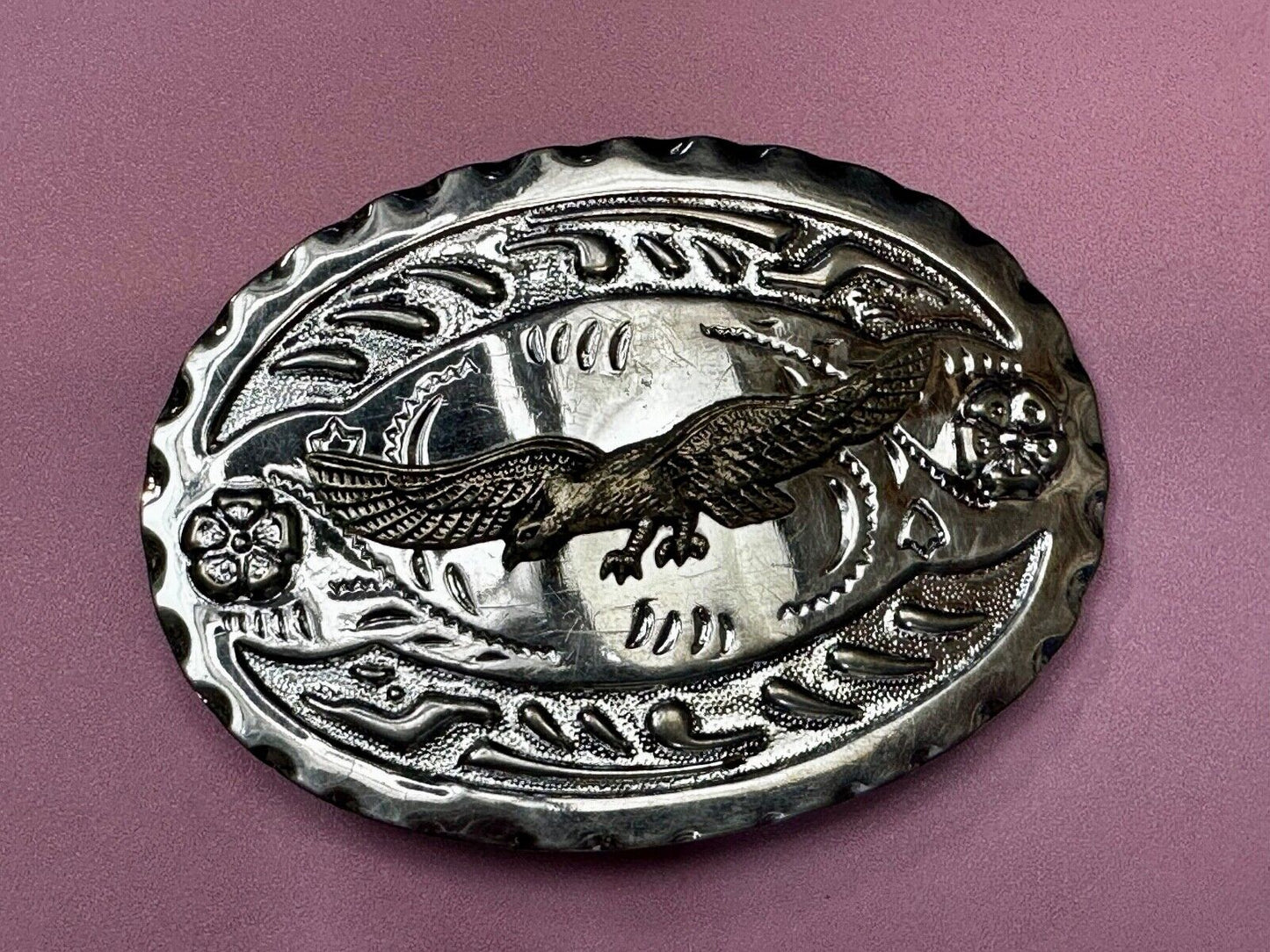 American Bald Eagle Flying Hunting Patriotic Tow Tone Western Oval Belt Buckle