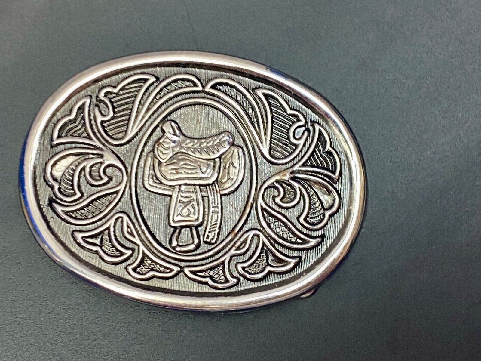 Vintage Avon Silver Tone Rodeo Cowboy Horse Saddle Western Belt Buckle (Q-2)