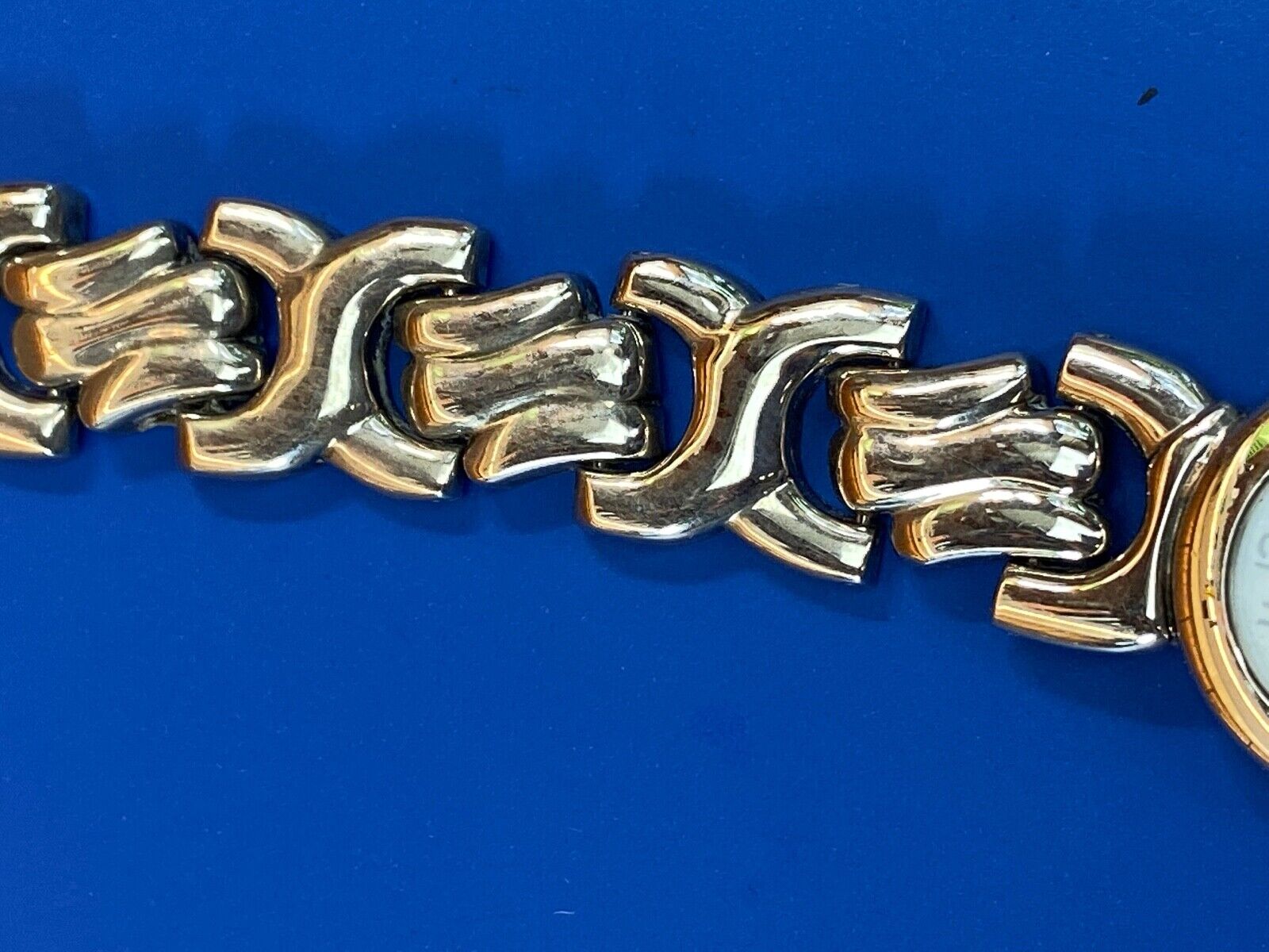 Vintage Homer women's silver tone dress watch - new battery. 