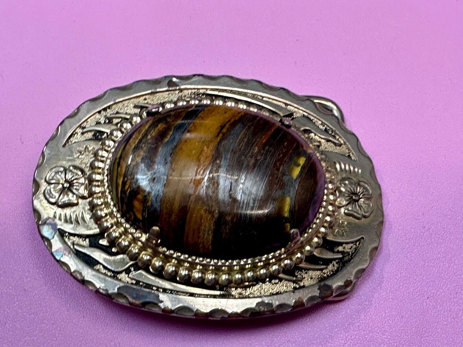 TIGER IRON Vintage Cabochon Cab Stone Centerpiece on Western Belt Buckle