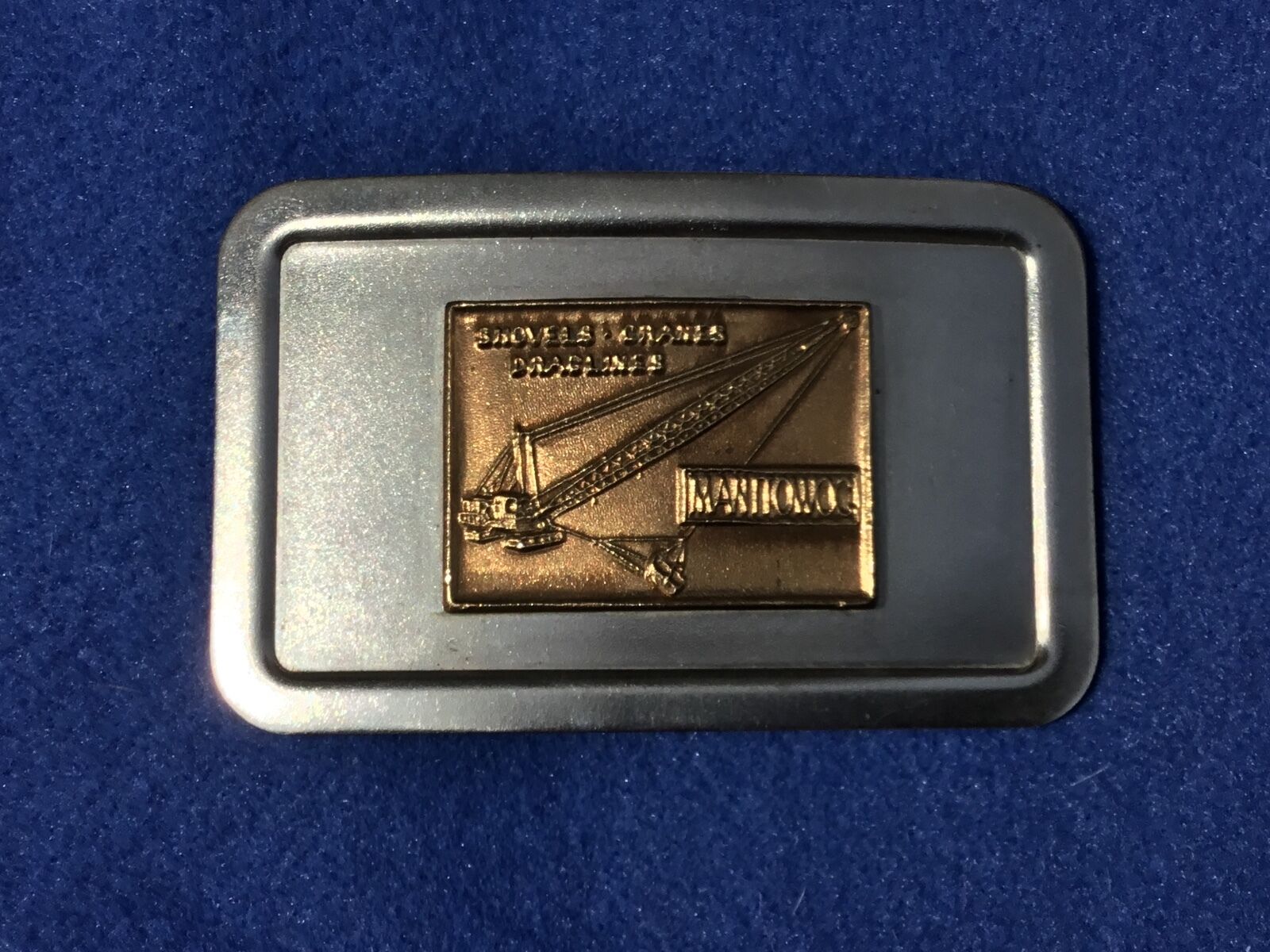VERY RARE BELT BUCKLE. - Shovels, Craines, dradlines MANDOWOG?    FISHER USA