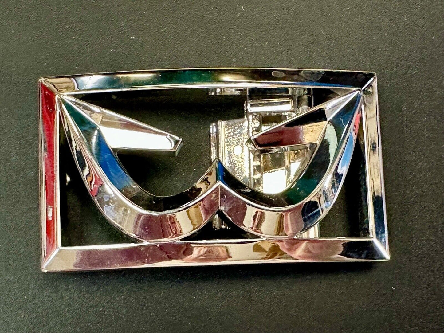 unique see through dual hook pattern silver color reflective belt buckle