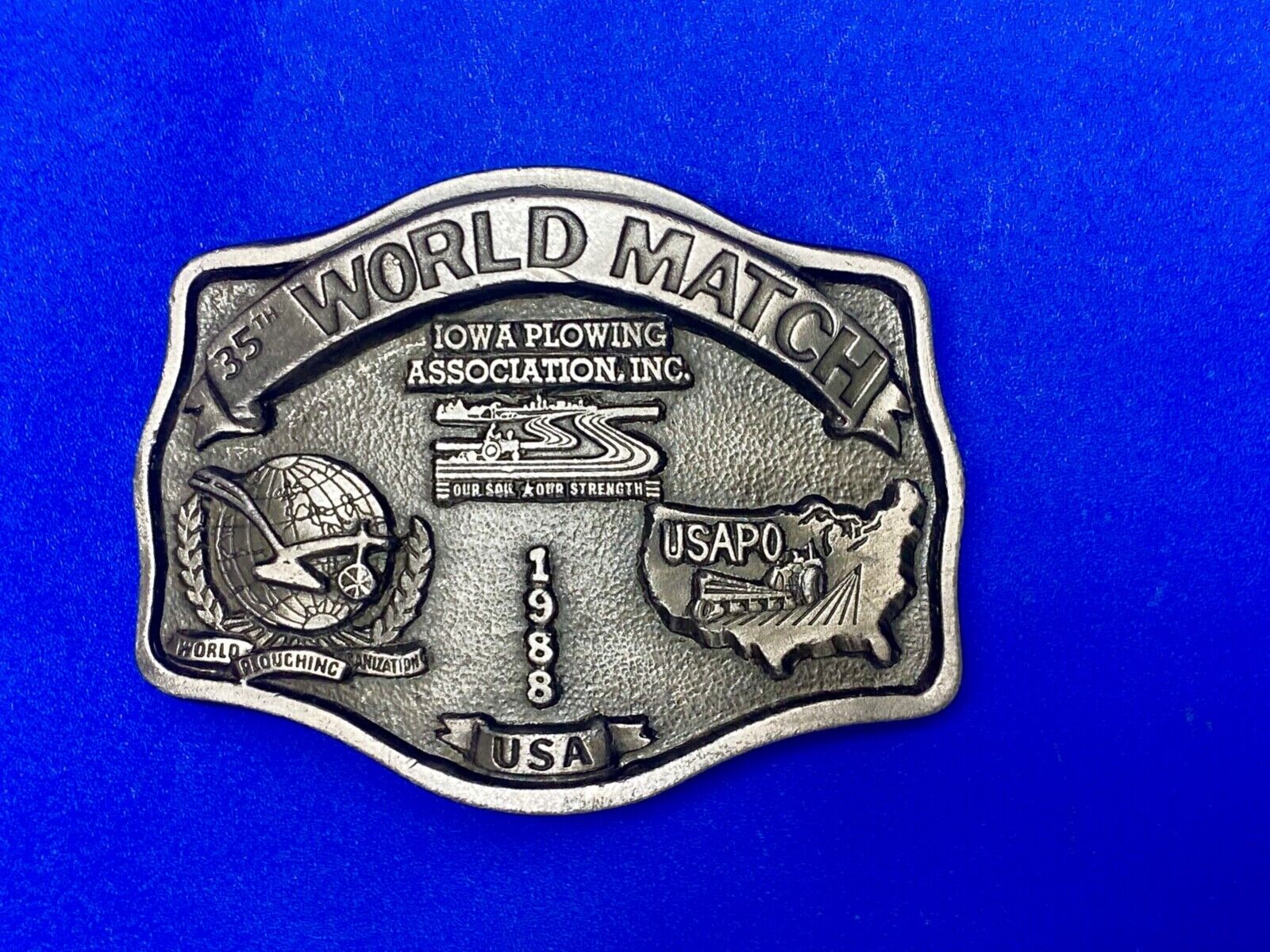 USA Plowing Organization IOWA USAPO  world match 1988 commemorative belt buckle