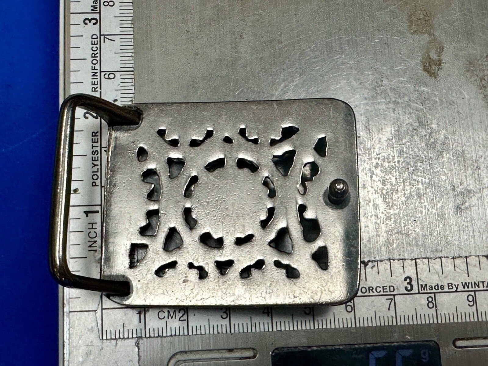 Antique dotted vintage style - modern see through belt buckle
