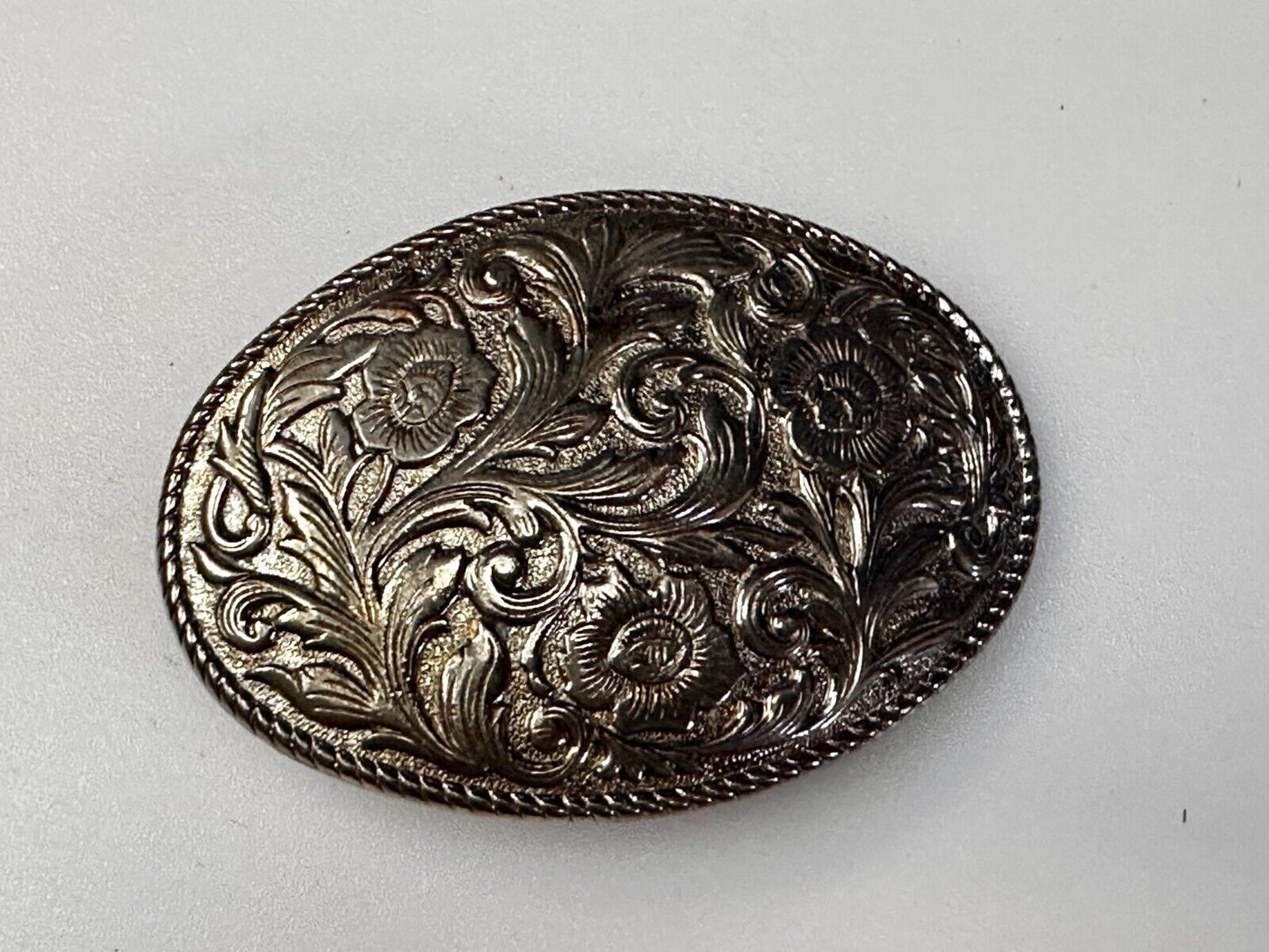 Vintage gold tone western flower swirl floral design belt buckle