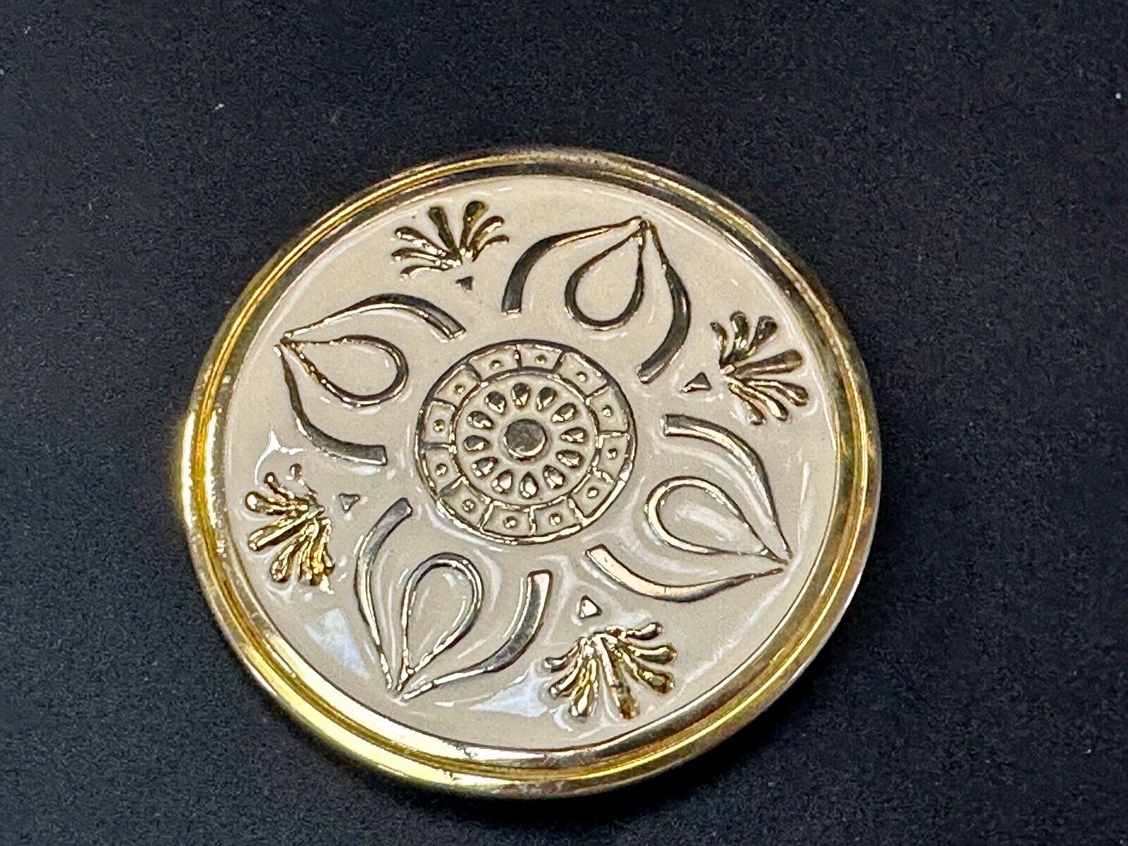 Vintage Gold tone Round Motion East belt buckle / Scarf Slide