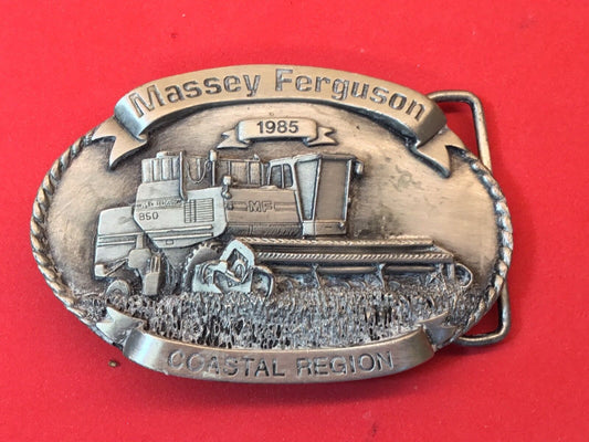 Vintage  Massey Ferguson Summer 1985 LIMITED edition  collector belt buckle