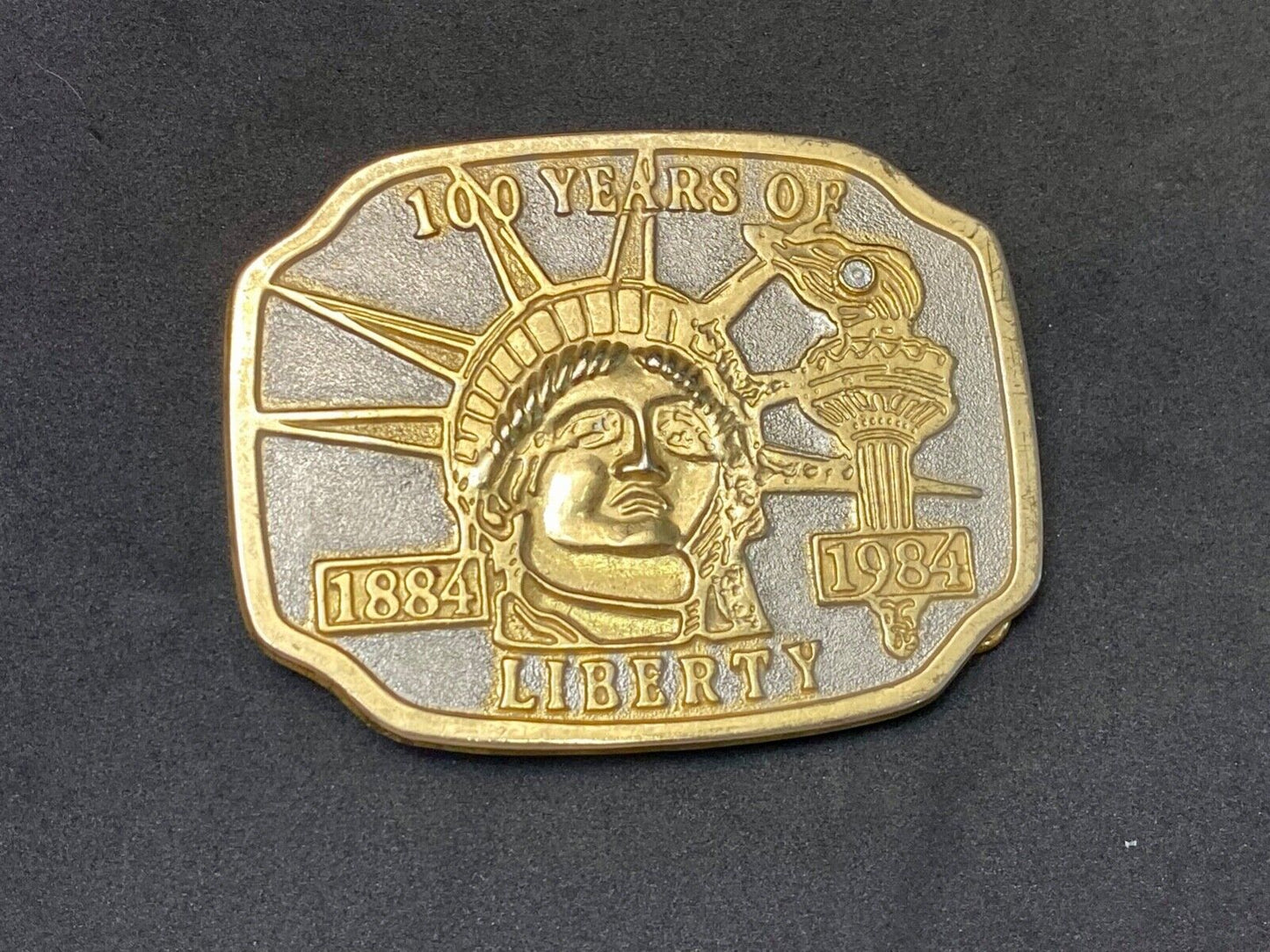 100 YEARS OF LADY LIBERTY -  1986 New York City commemorative belt buckle