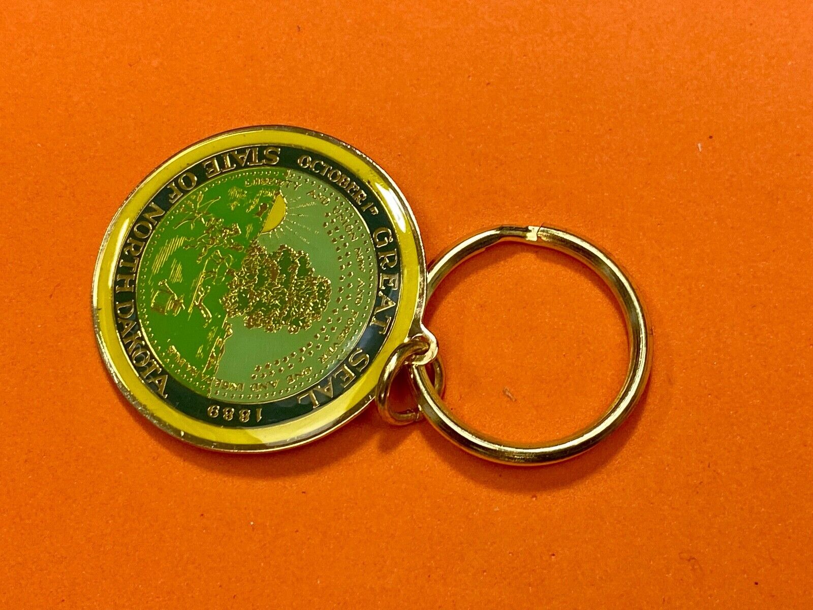 The Great State Seal of North  Dakota Souvenir Keychain - Key Ring Chain