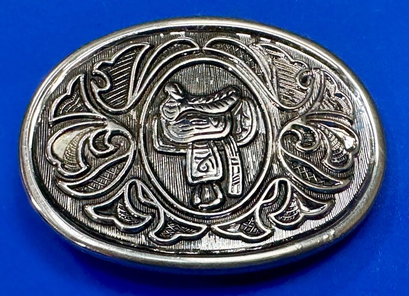 AVON Oval Ornate Vintage Belt Buckle Western Design w/Horse Saddle Silver Tone