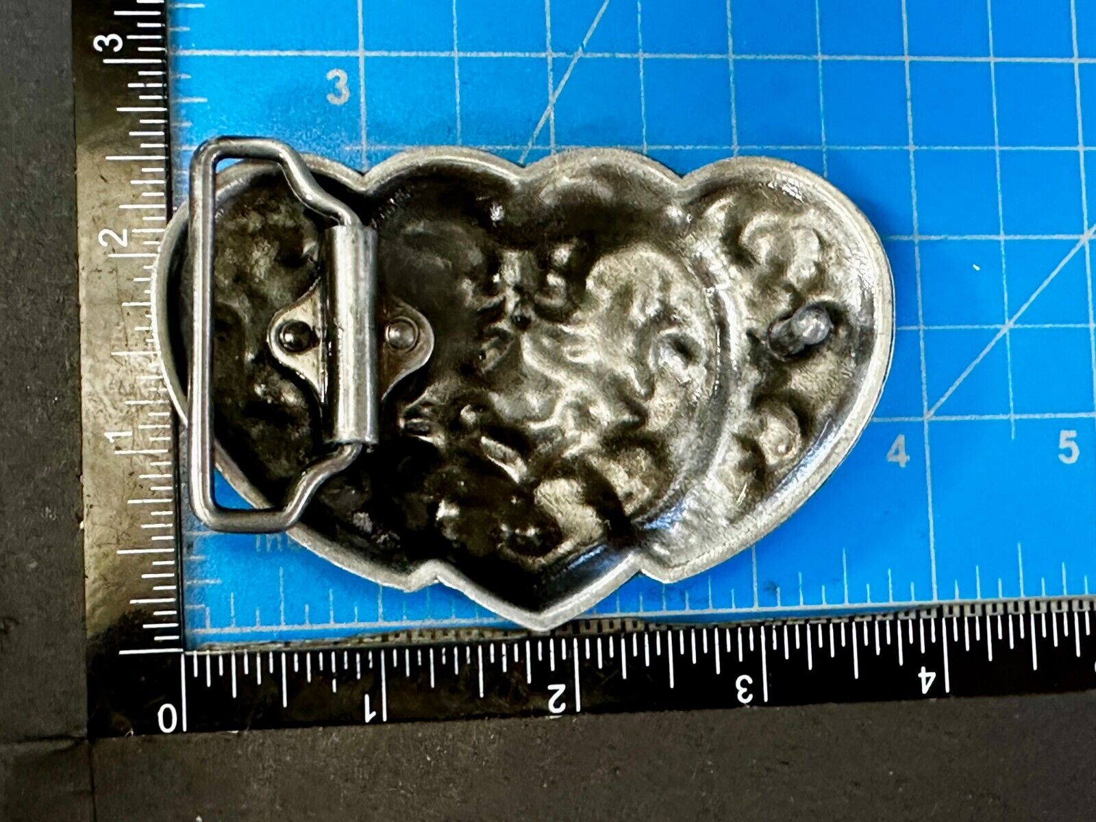 Three Heart Shaped Western Cutout Two Tone Cowgirls Belt Buckle
