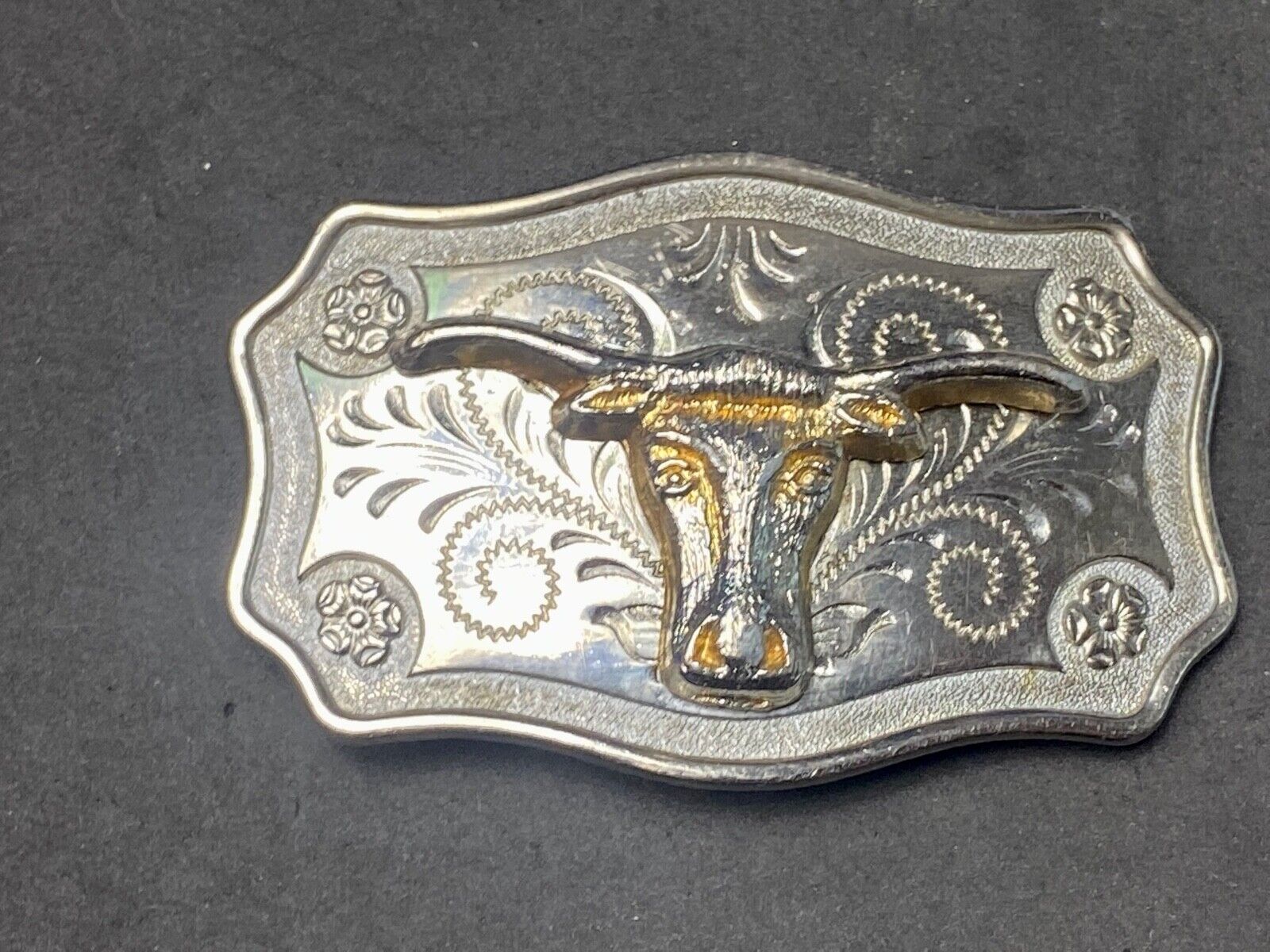 The Texas Longhorn - Western rodeo cattle steer mixed color belt buckle