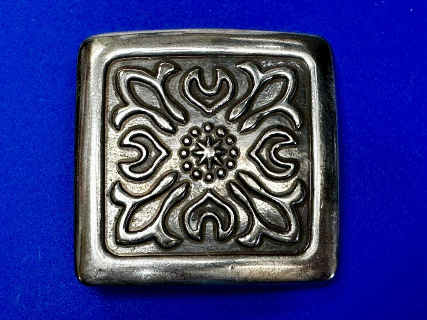 Tribal Ethnic Pattern Hippy Boho Silver Tone Belt Buckle Made in Taiwan
