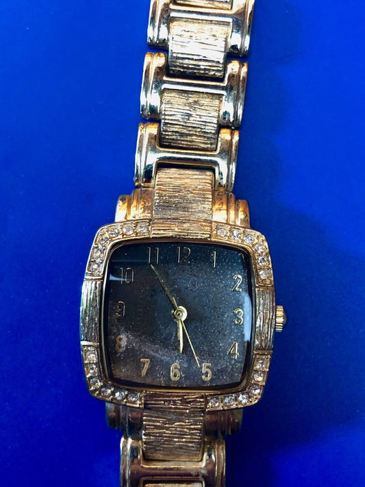 ALLUDE vintage gold tone ladies watch - fresh battery, working well 
