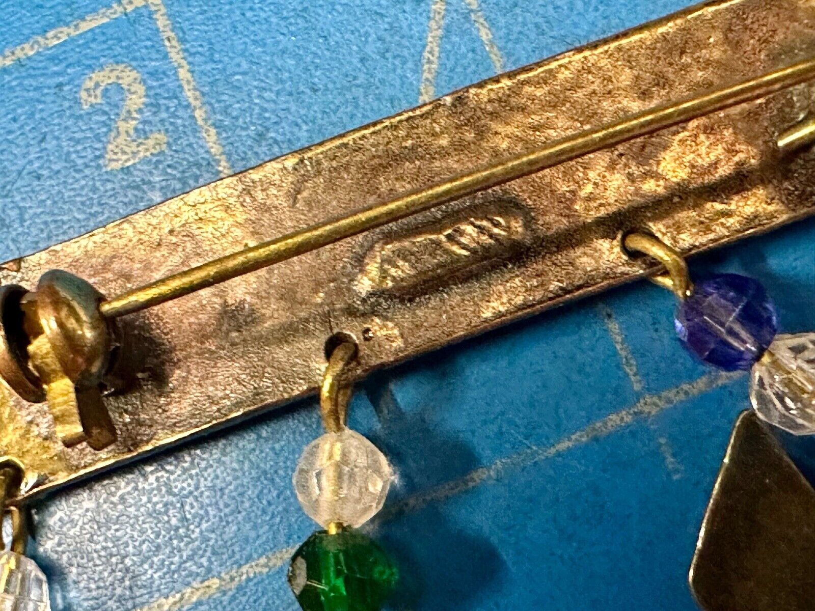 avon signed dangle brooch pin -  Dove stunflower house - missing a charm