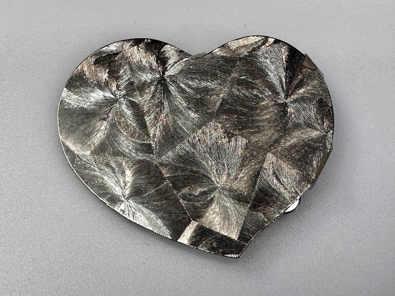 Artisan Heart Shaped Brushed Silver Color Cutout Belt Buckle