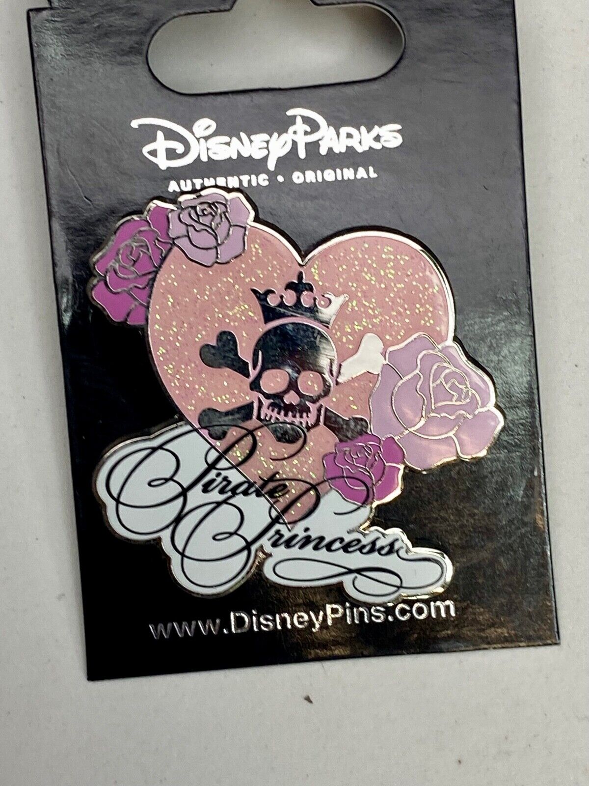 23812 - Pirate Princess - Heart, Skull & Roses  05/05/2011  Disney Parks