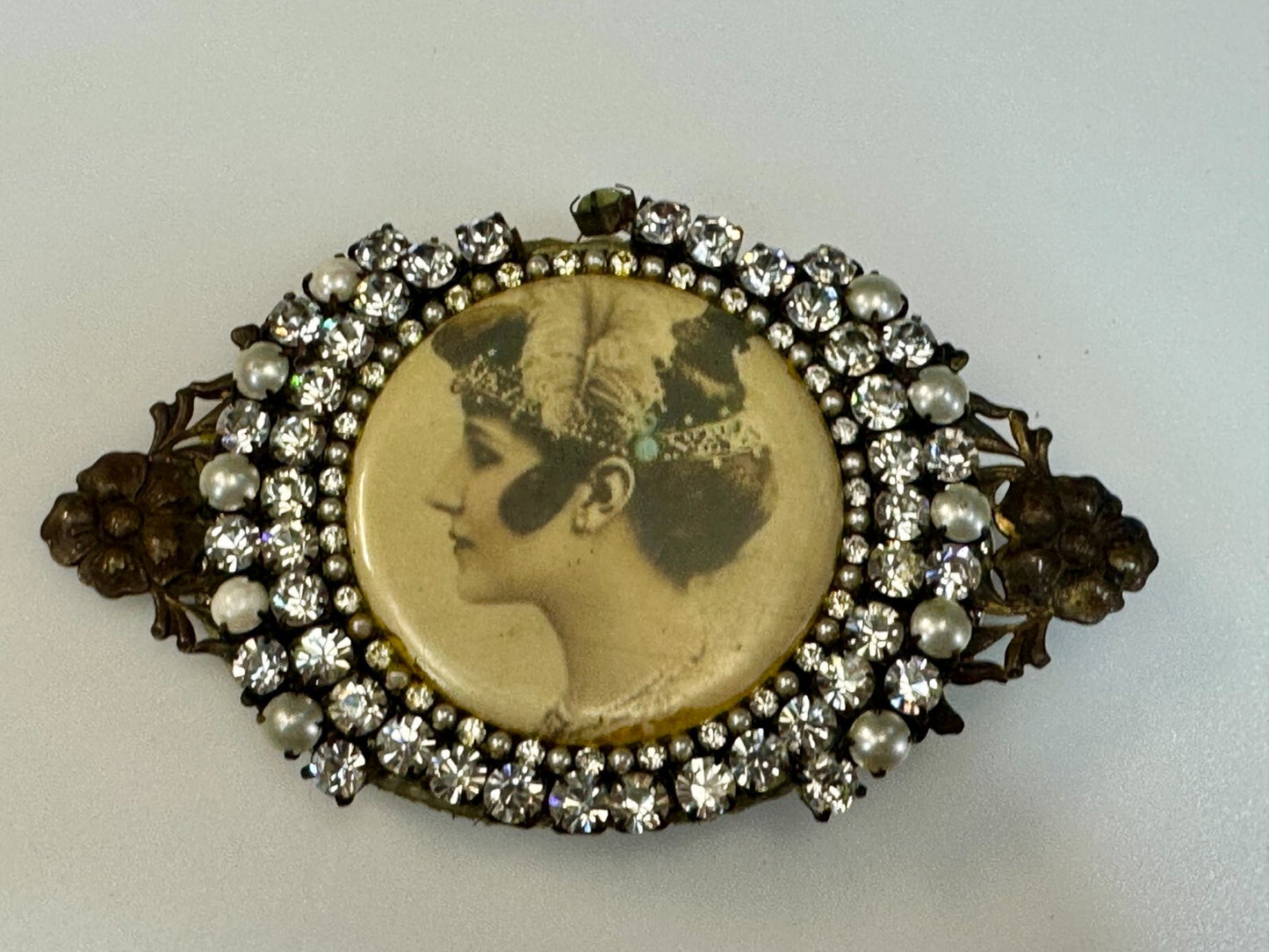 Victorian Woman Painting Cameo Vintage W Belt Buckle - Missing Rhinestone's
