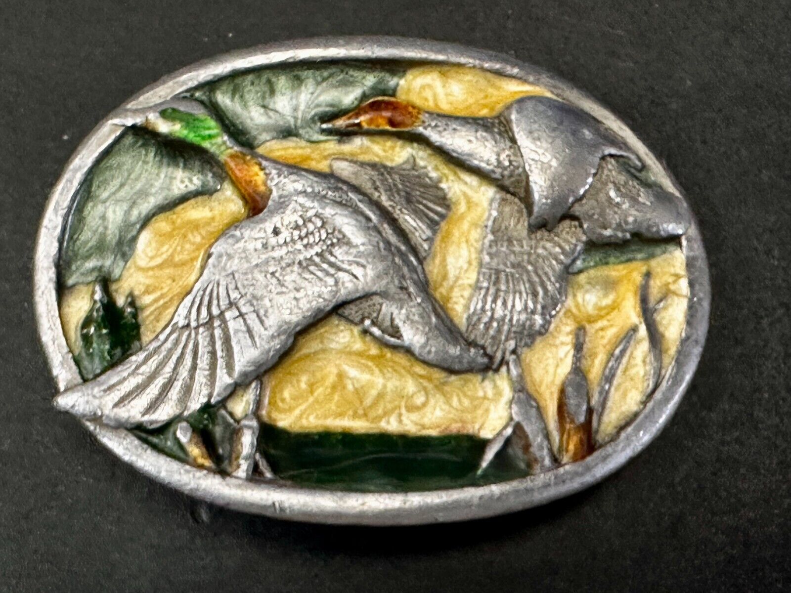American Wild Mallards Ducks  Flying Over the Lake VTG 1983 Belt Buckle Siskiyou