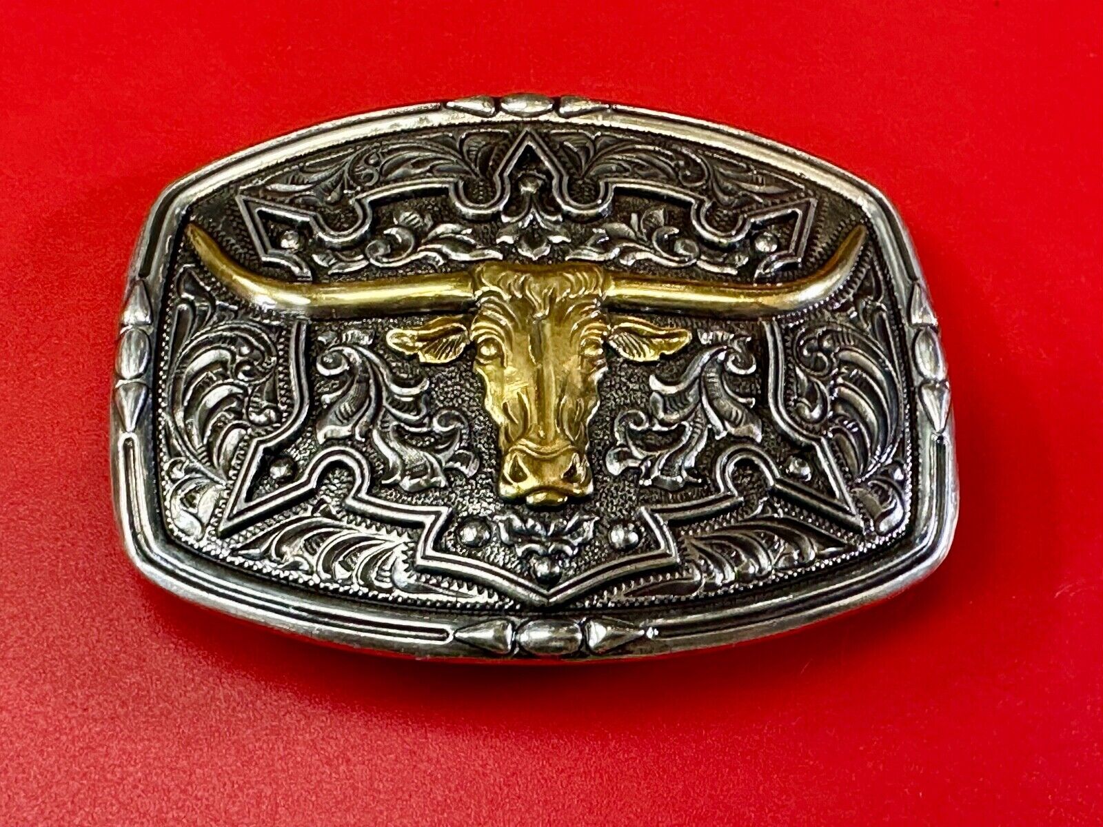 The Longhorn cow steer - cowboys cowgirls western belt buckle by Nocona