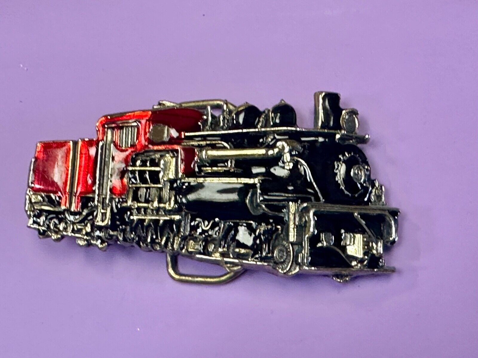 Train Rail Road Steam Engine Through cutout 1983 Great American belt buckle