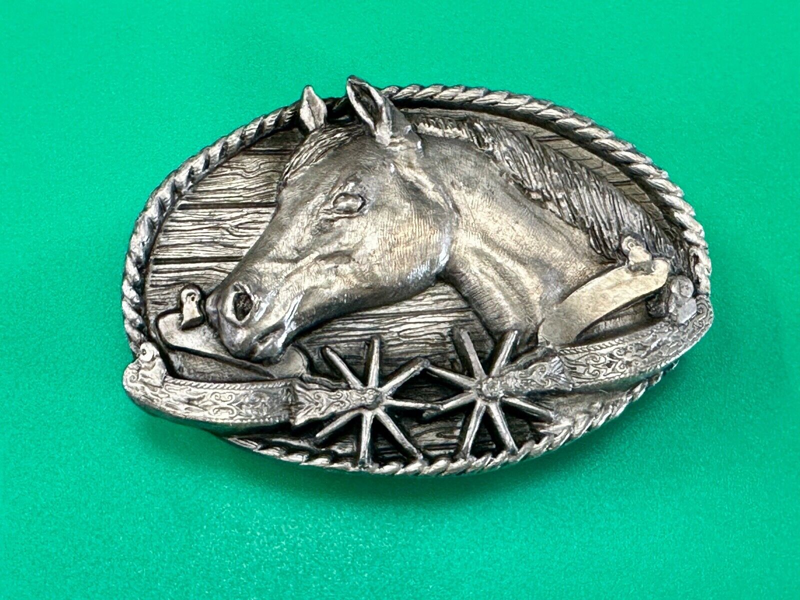 Vintage 1983 Cowboys Horse Lovers spurs siskiyou RARE belt buckle