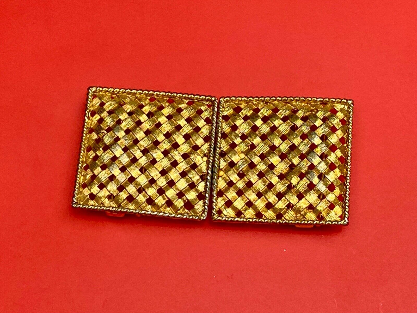 Basket Weave Pattern rectangular Interlocking two piece belt buckle