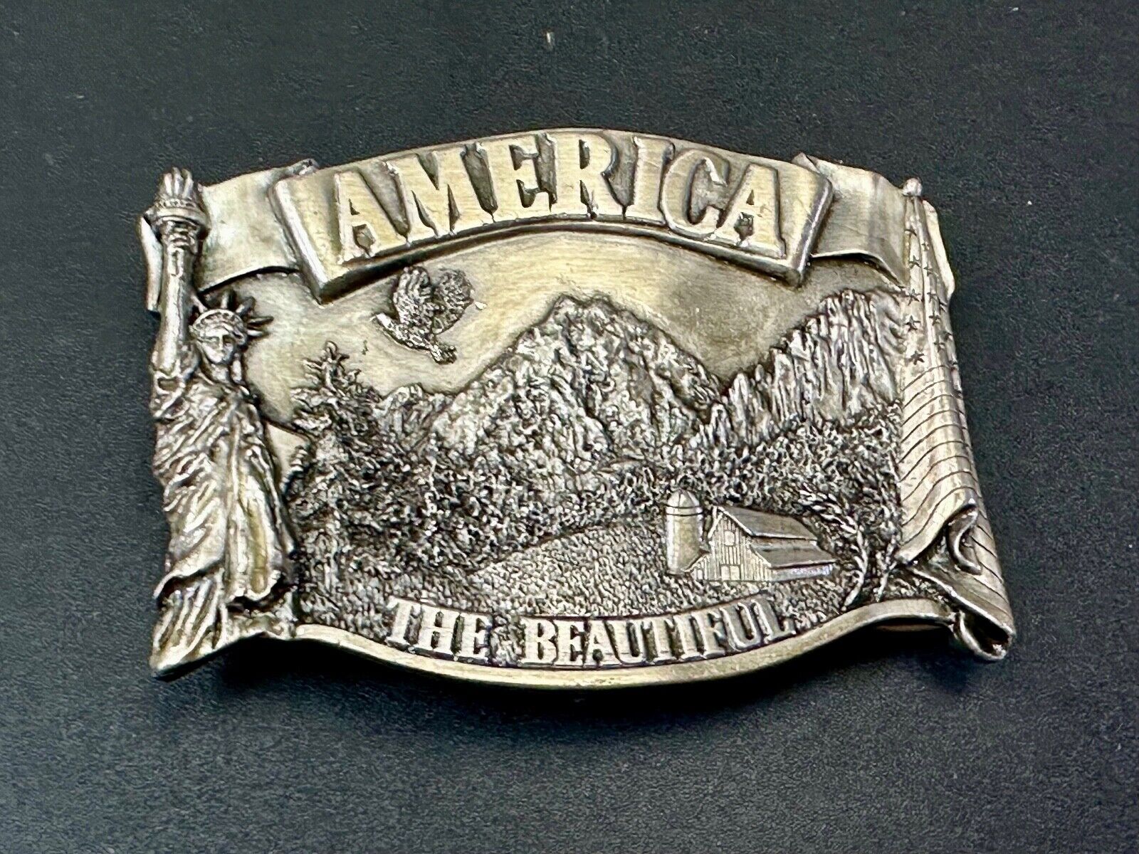America the beautiful Patriotic United States Vintage 1983 Bergamot belt buckle