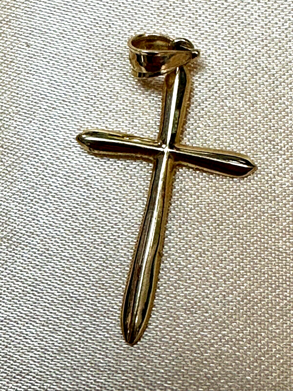 14K Gold Plain Cross 3cm  Necklace Pendant Signed OR Heart Oroamerica