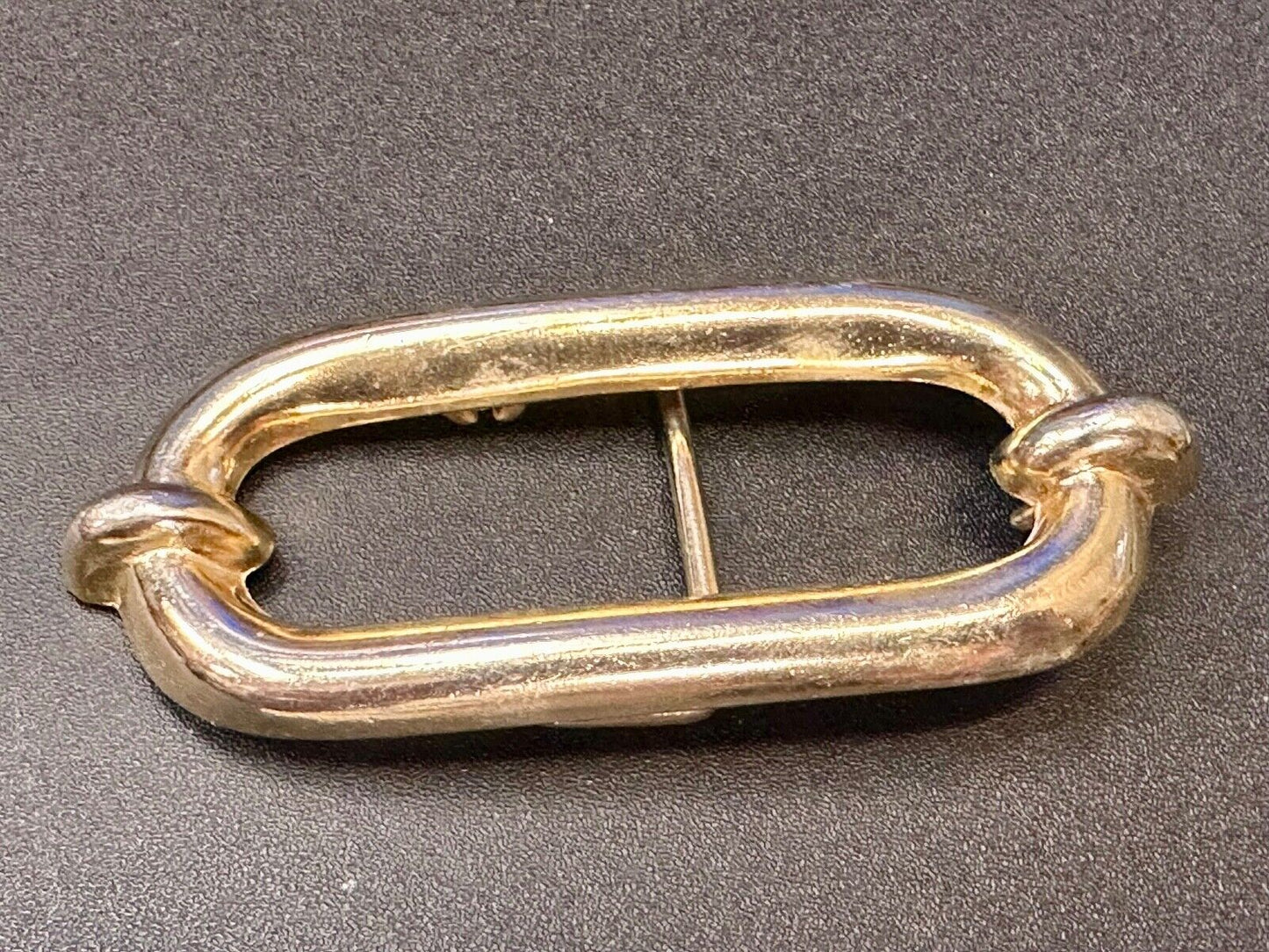 Vintage gold tone Tube Link Pattern belt buckle